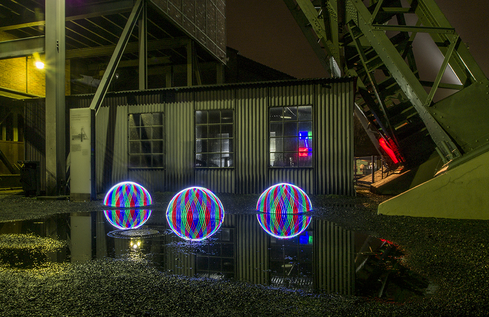 Lightpainting - Domes mit Fahrradfelgen