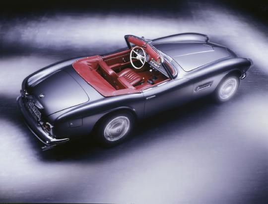 Mit Polfilter die Autofotografie meistern