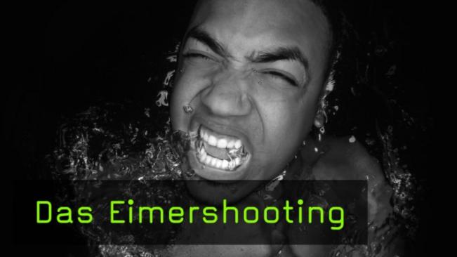 Bildideen Fotografie: Durch einen Eimer mit Wasser fotografieren