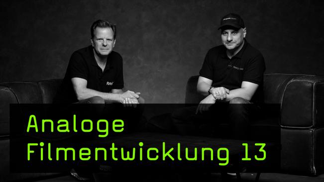 Analoge Negativ-Entwicklung in der Dunkelkammer