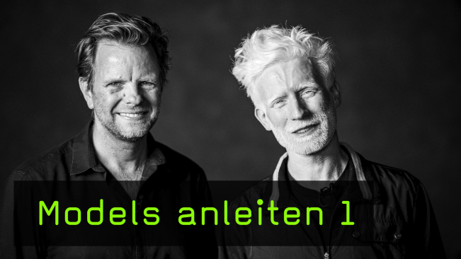 Andreas Jorns zeigt, wie man Models anleitet