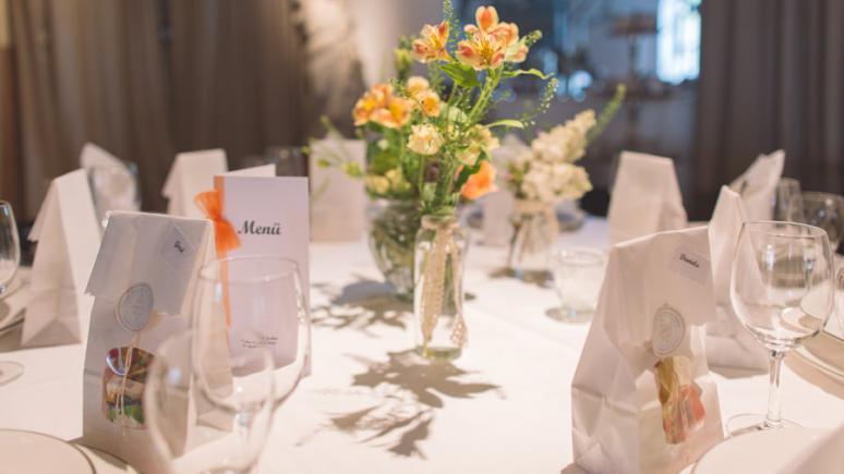 Hochzeitsfotografie: Marktpreise, Trends und Gewinnoptimierung durch Outsourcing
