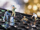 Miniaturwelt auf Käsereibe